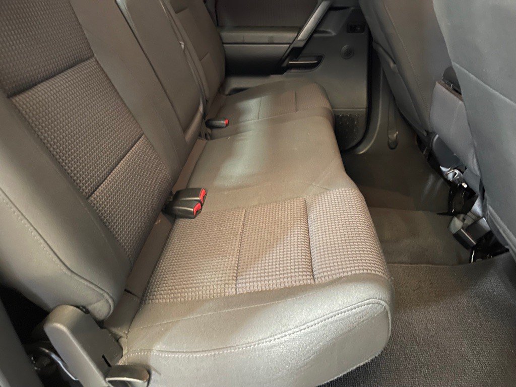 2012 Nissan Titan Image 18