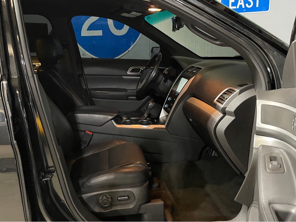 2014 Ford Explorer Image 17