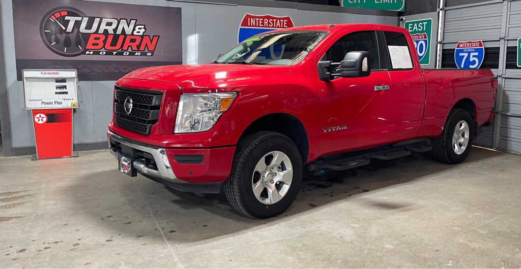 2021 Nissan Titan Image 1