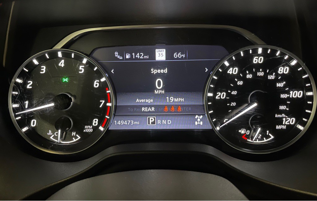 2021 Nissan Titan Image 11