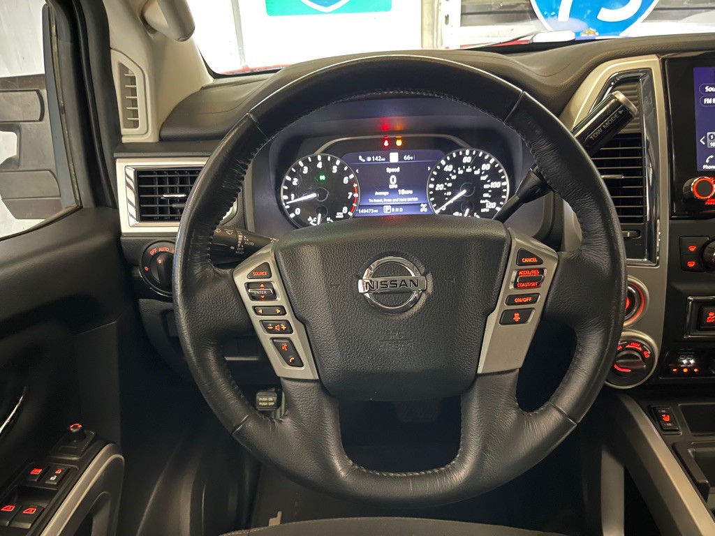 2021 Nissan Titan Image 12