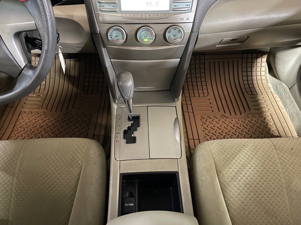 2009 Toyota Camry Image 14