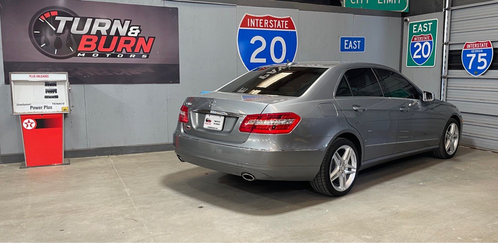 2011 Mercedes-Benz E-Class Image 4