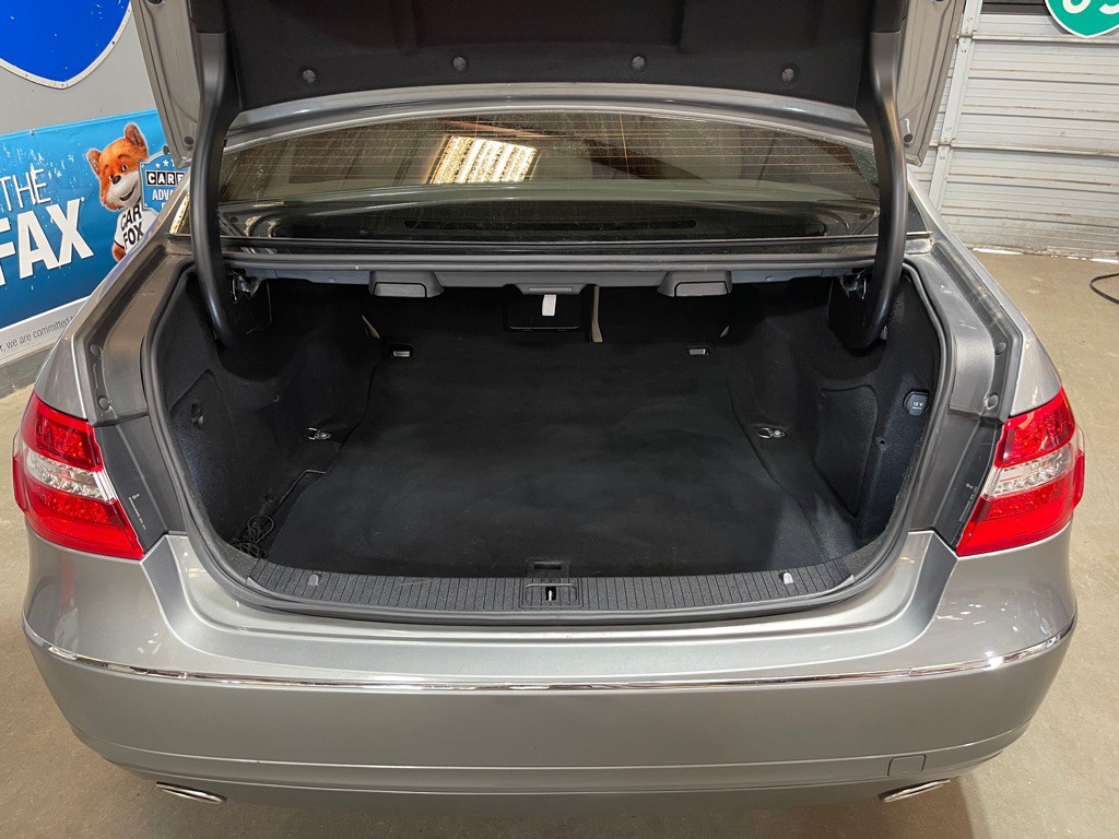 2011 Mercedes-Benz E-Class Image 7