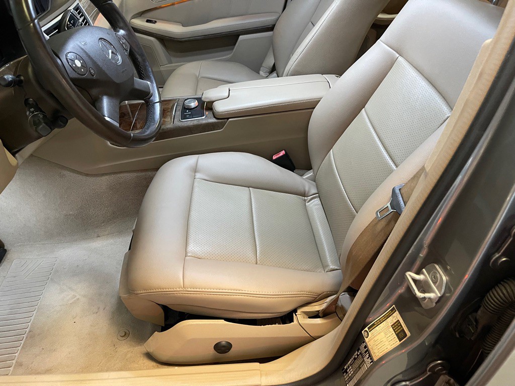 2011 Mercedes-Benz E-Class Image 10