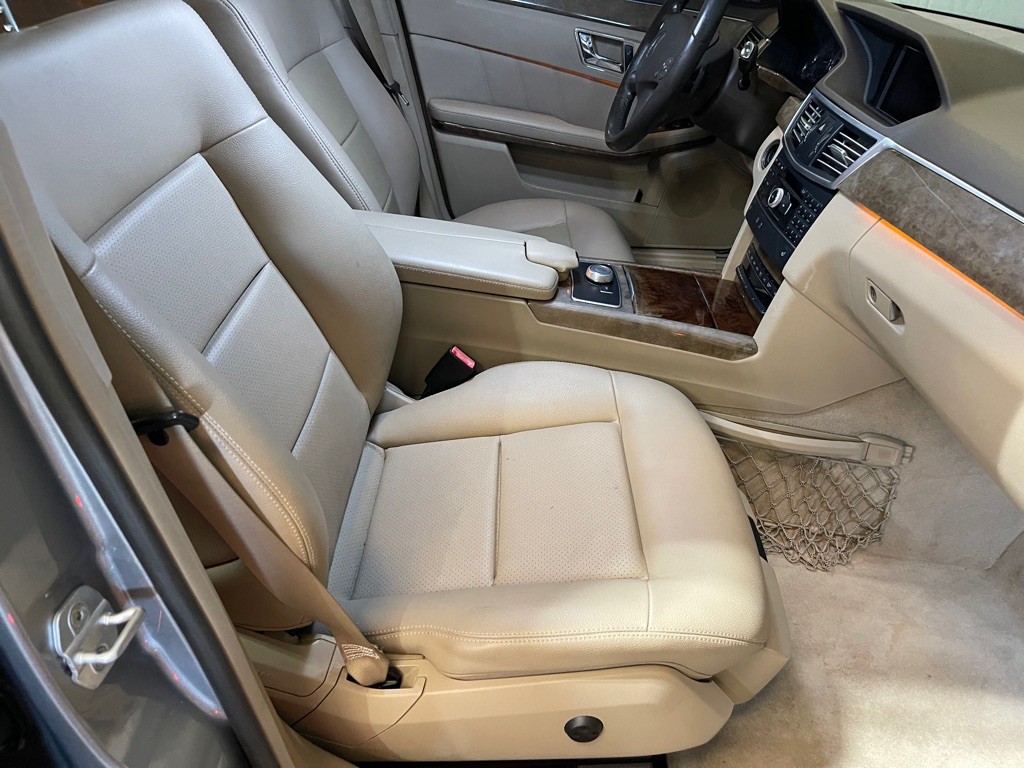 2011 Mercedes-Benz E-Class Image 16