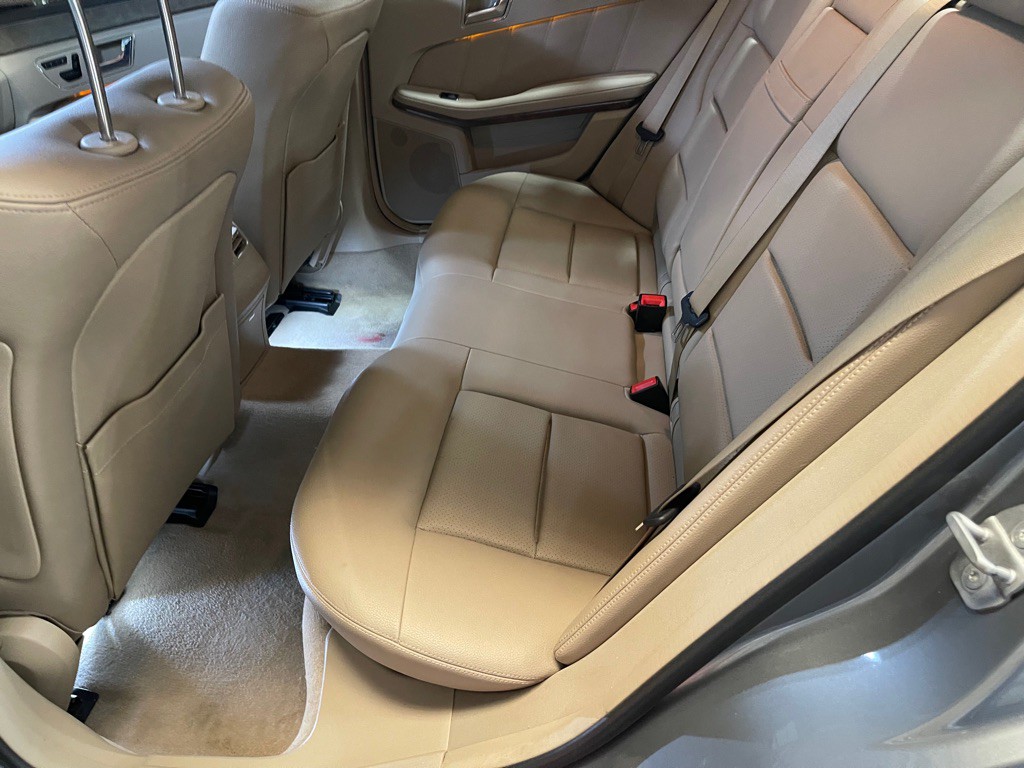 2011 Mercedes-Benz E-Class Image 18