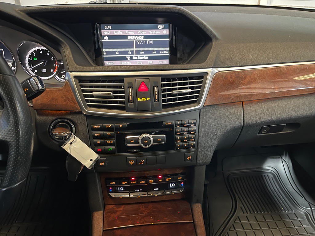 2012 Mercedes-Benz E-Class Image 13