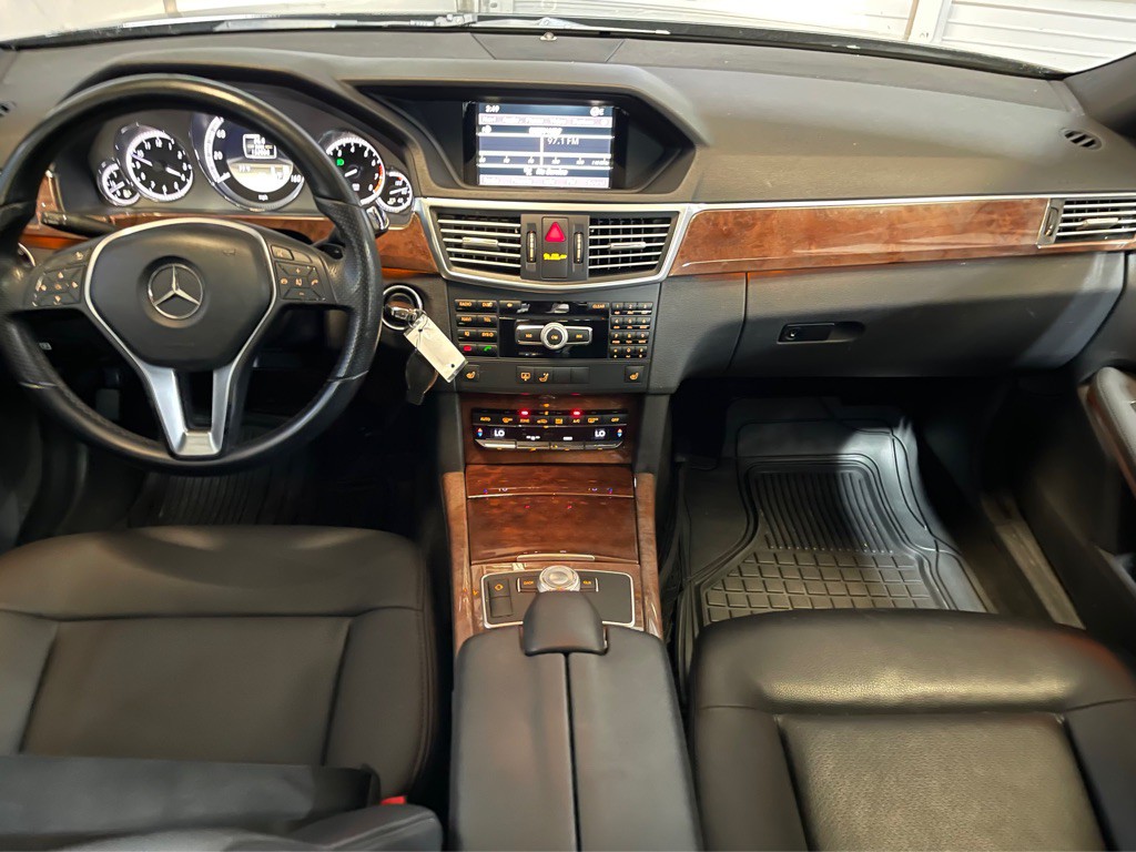 2012 Mercedes-Benz E-Class Image 14
