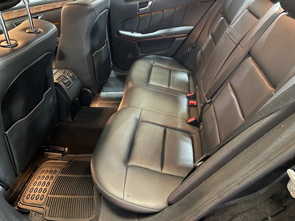 2012 Mercedes-Benz E-Class Image 17