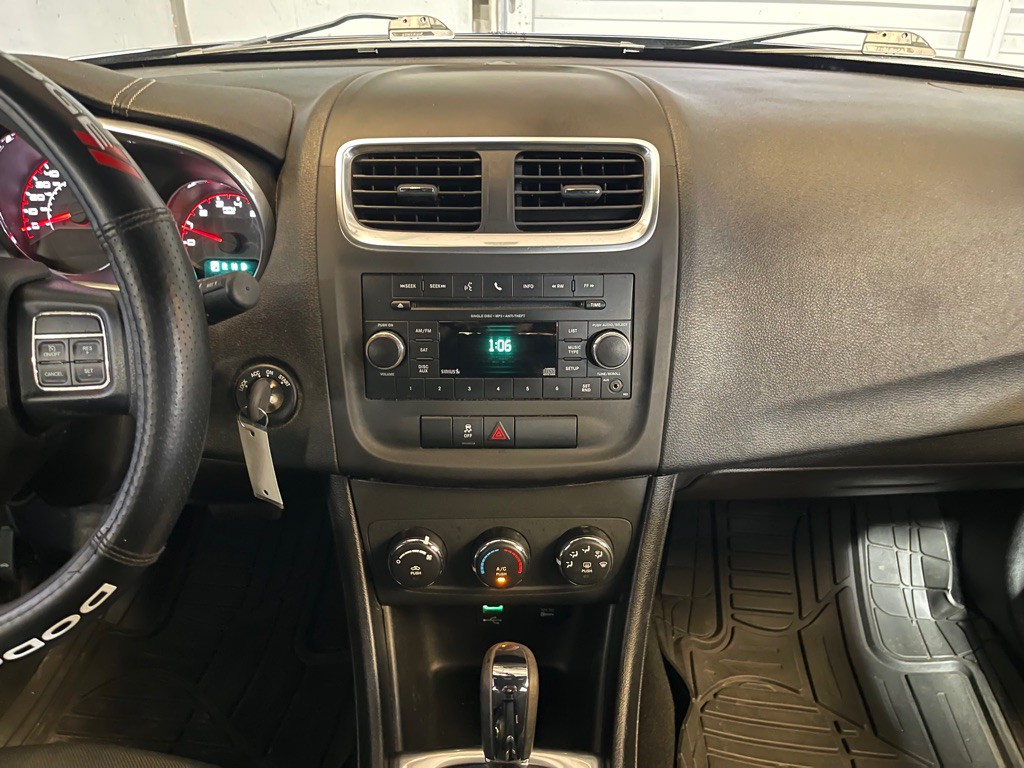 2014 Dodge Avenger Image 13