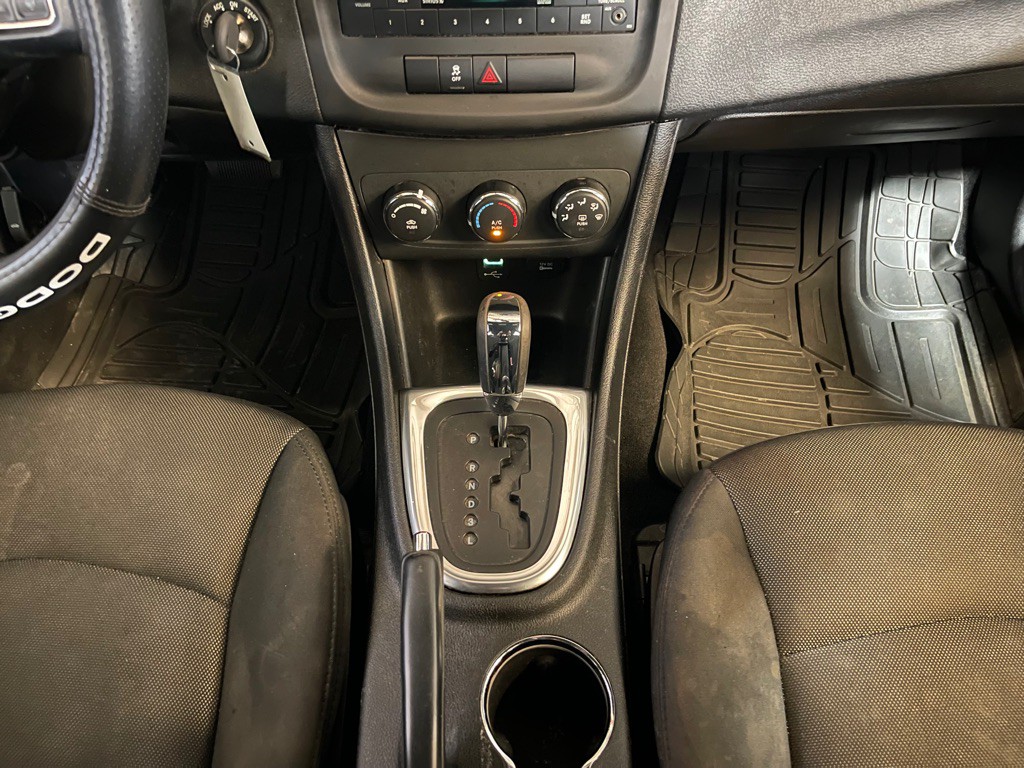 2014 Dodge Avenger Image 14