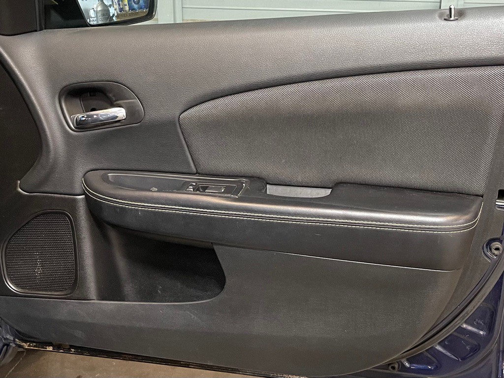 2014 Dodge Avenger Image 16