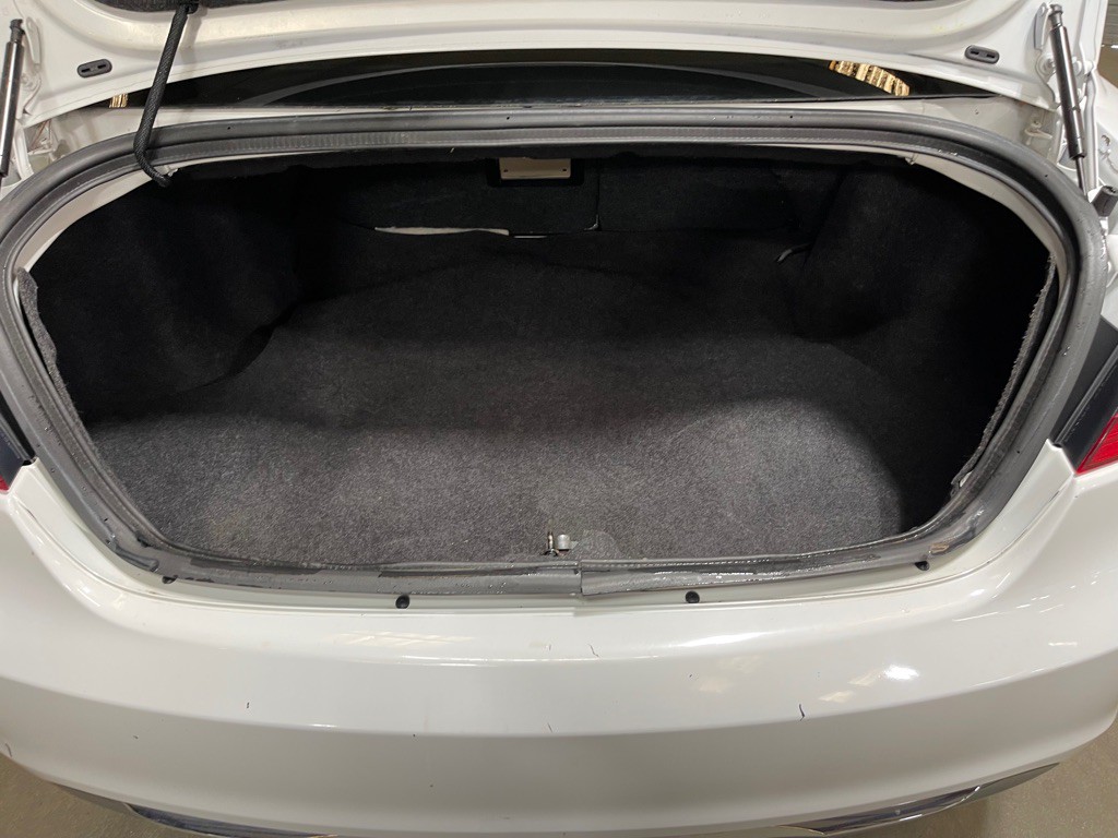 2014 Chrysler 200 Image 7