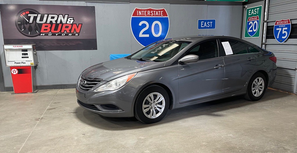 2011 Hyundai Sonata Image 3