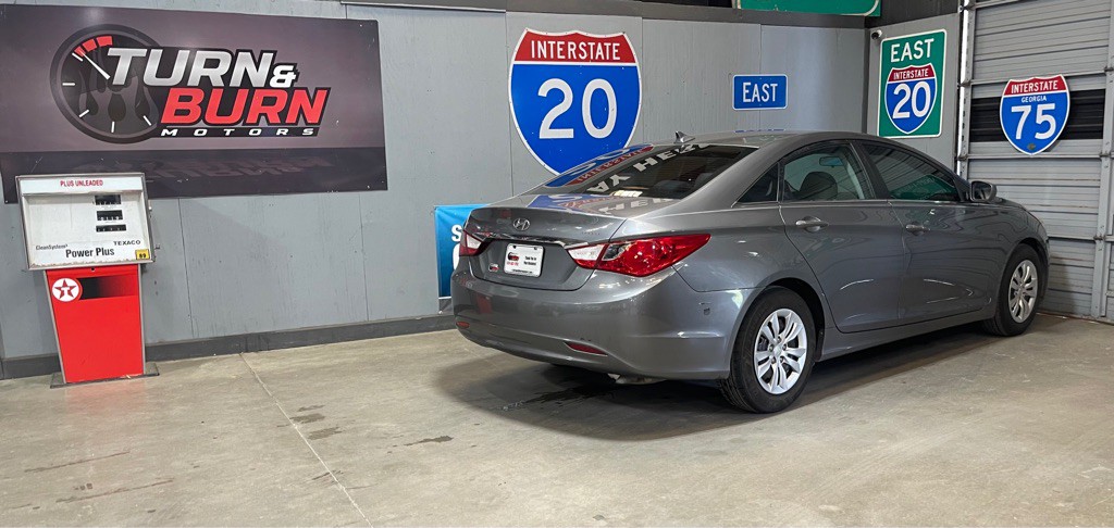 2011 Hyundai Sonata Image 4