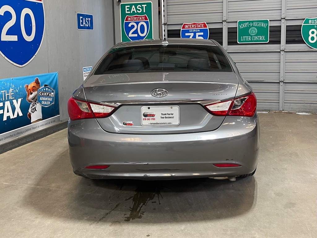 2011 Hyundai Sonata Image 6