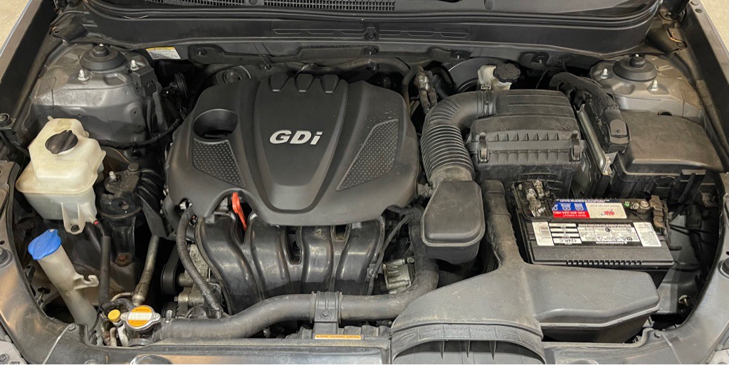 2011 Hyundai Sonata Image 8