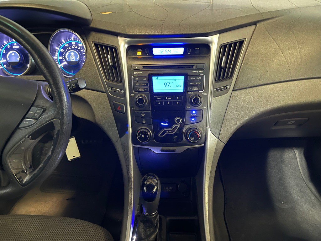 2011 Hyundai Sonata Image 13