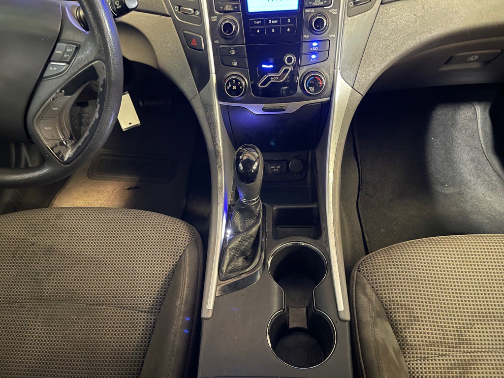 2011 Hyundai Sonata Image 14