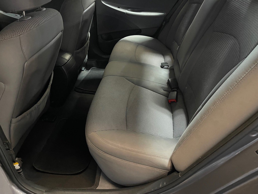 2011 Hyundai Sonata Image 18