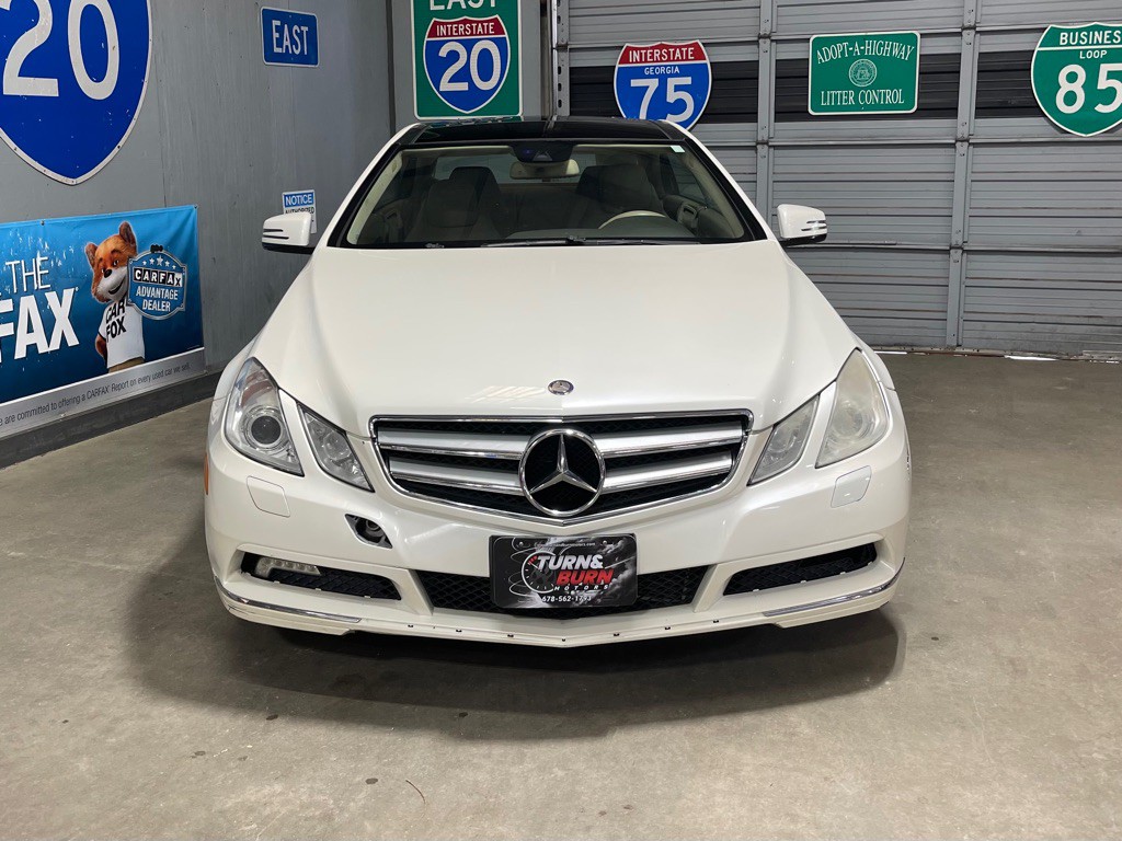 2010 Mercedes-Benz E-Class Image 2