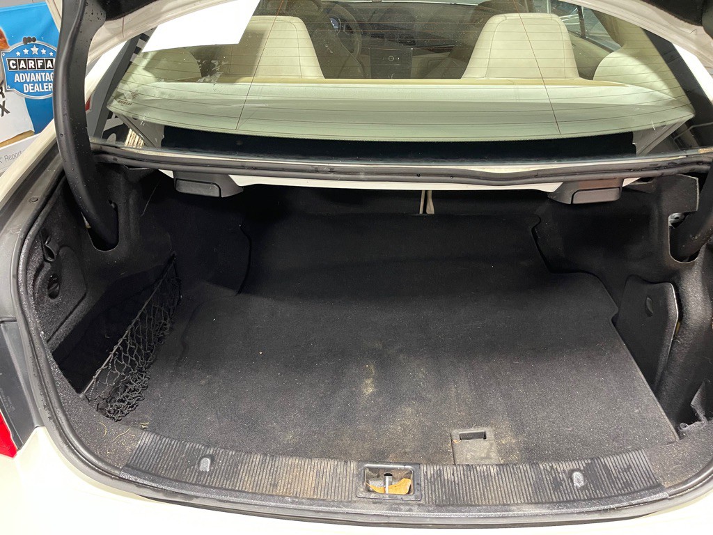 2010 Mercedes-Benz E-Class Image 7