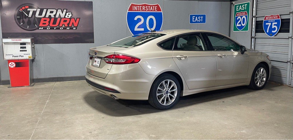 2017 Ford Fusion Image 5