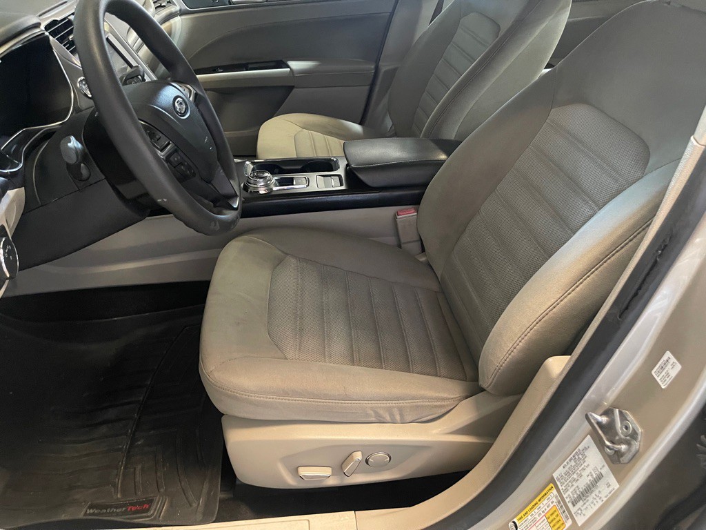 2017 Ford Fusion Image 10