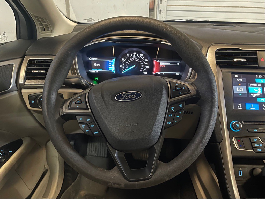 2017 Ford Fusion Image 12