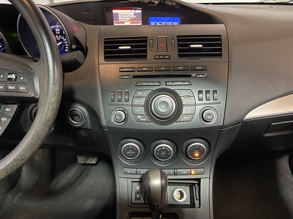 2012 Mazda Mazda3 Image 13
