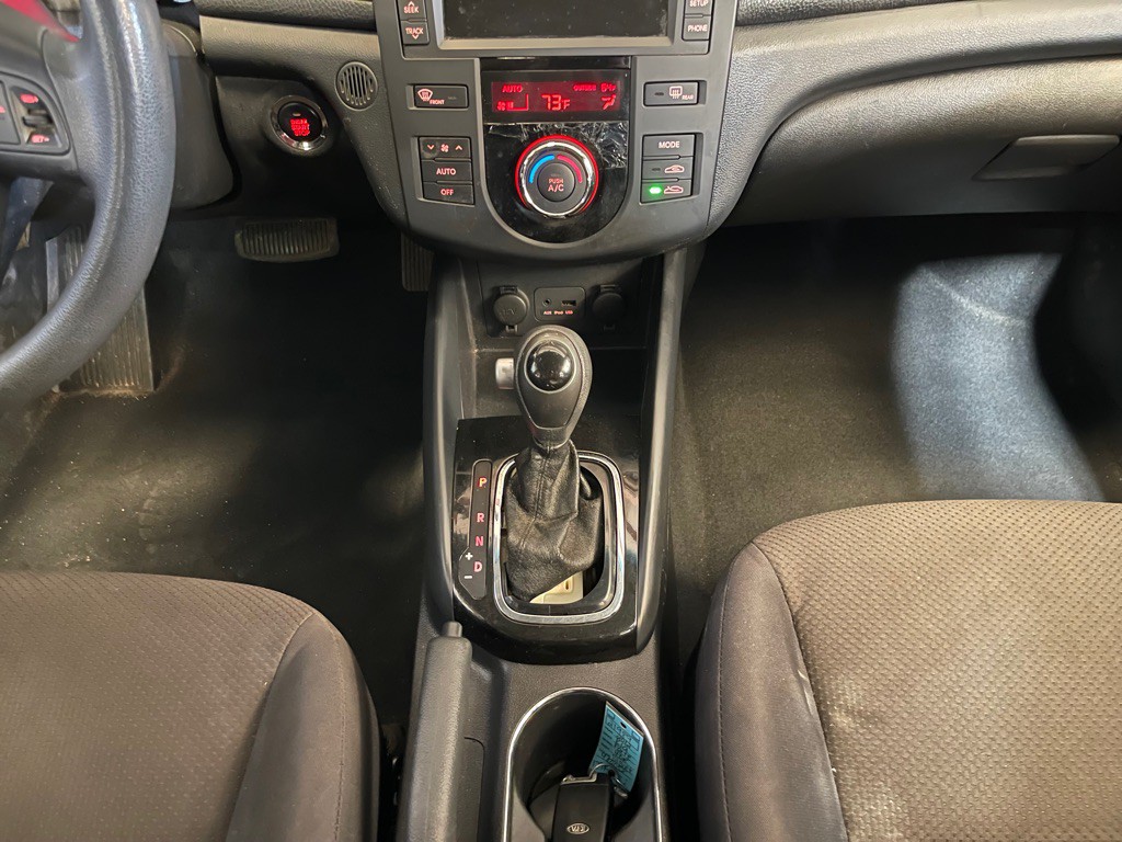 2012 Kia Forte Image 14
