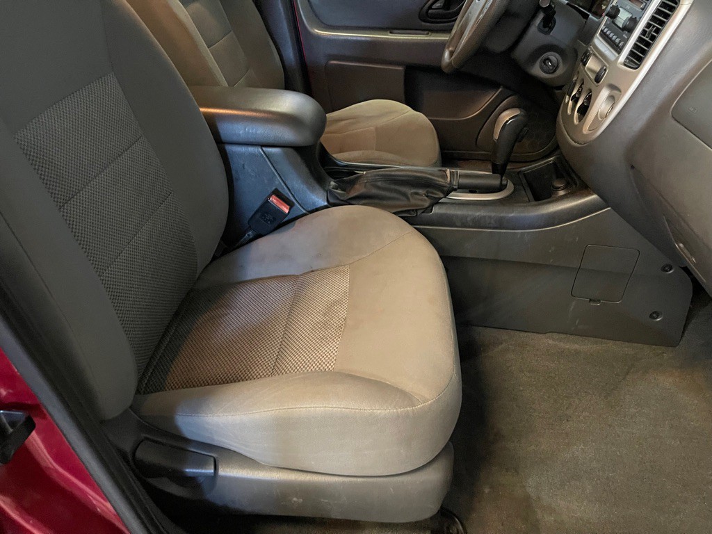 2006 Ford Escape Image 17