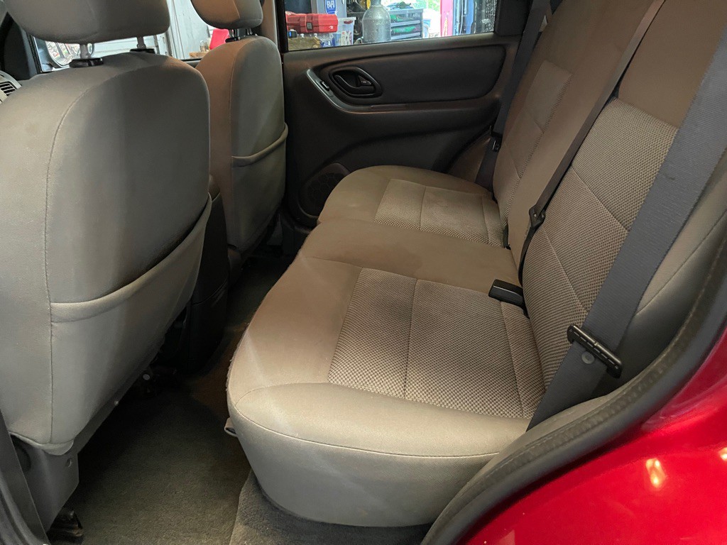 2006 Ford Escape Image 18