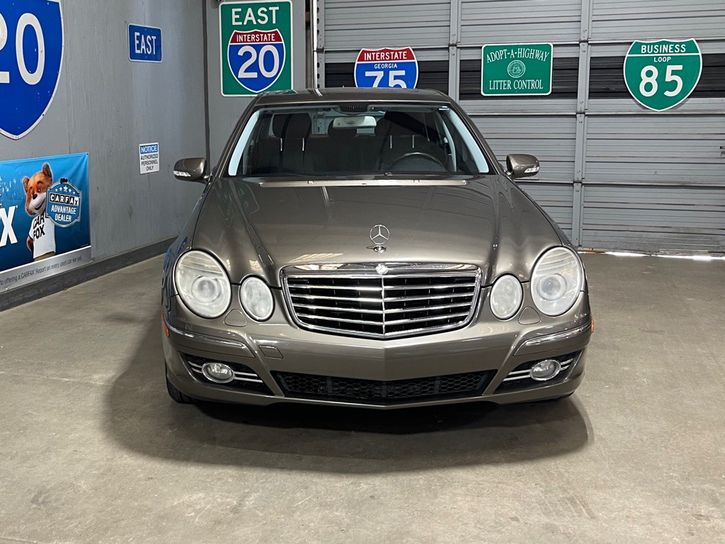 2008 Mercedes-Benz E-Class Image 2