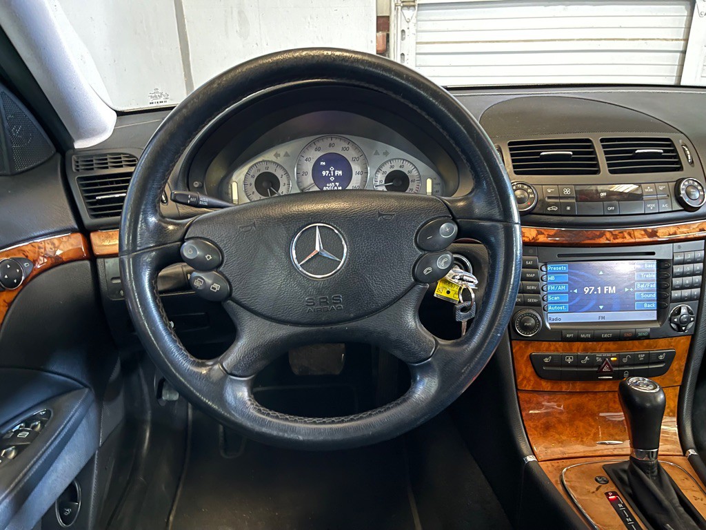 2008 Mercedes-Benz E-Class Image 12