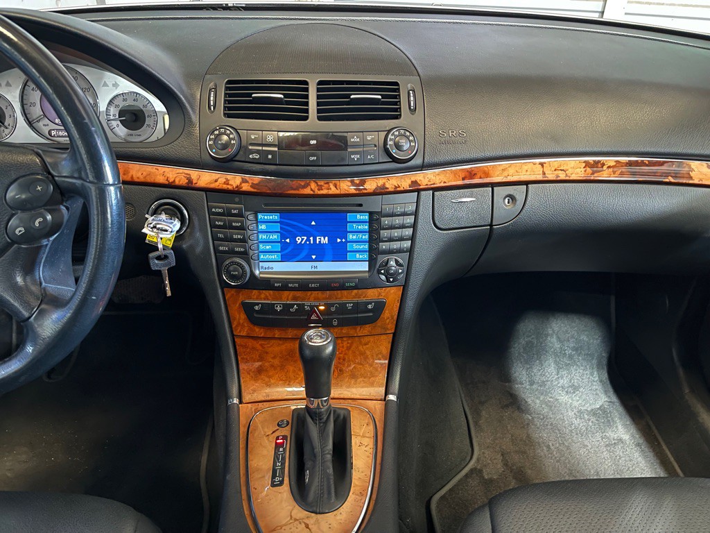 2008 Mercedes-Benz E-Class Image 13