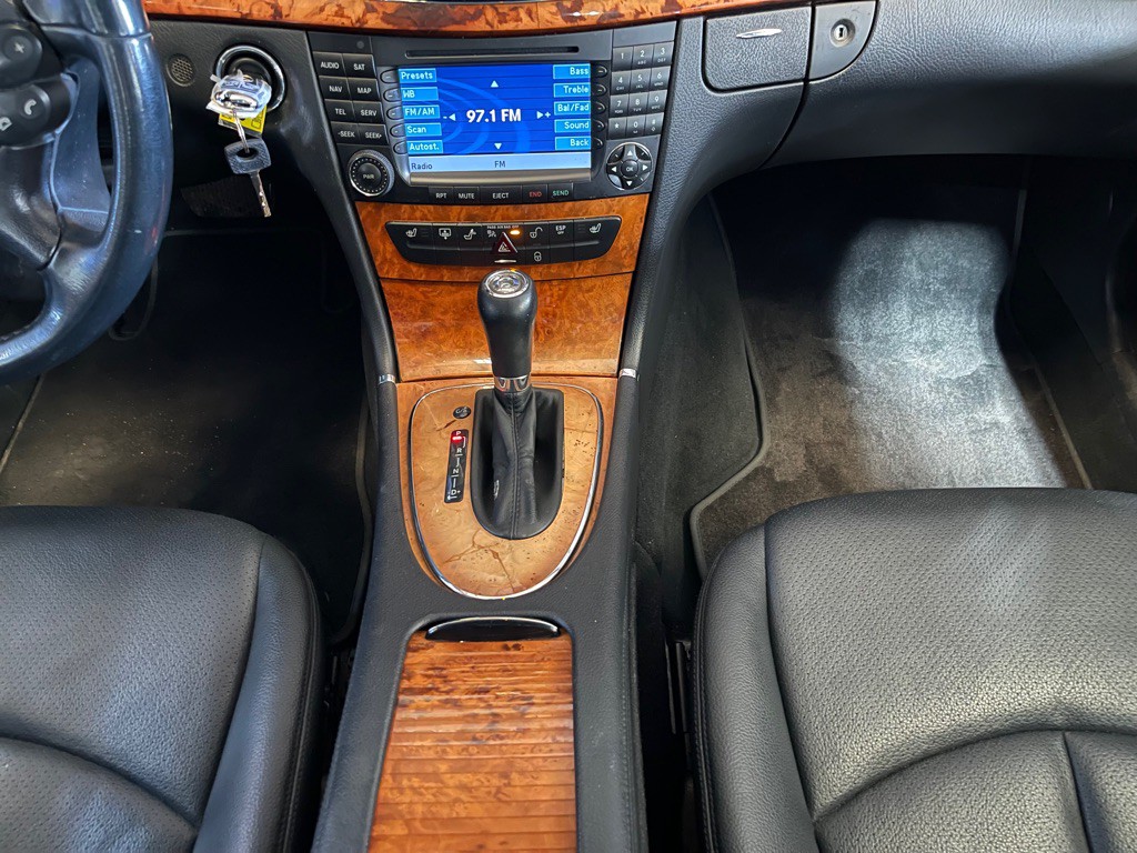 2008 Mercedes-Benz E-Class Image 14