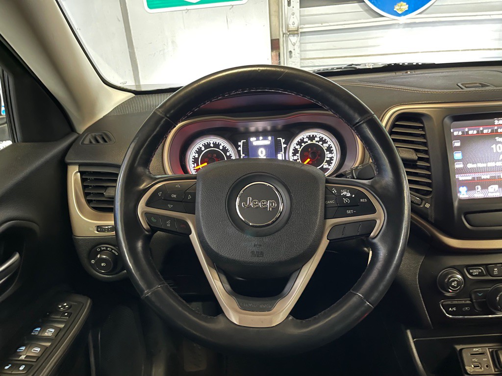 2015 Jeep Cherokee Image 12