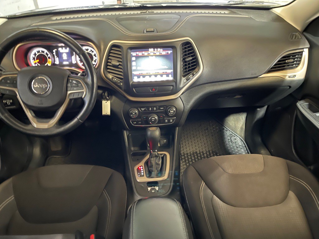 2015 Jeep Cherokee Image 15