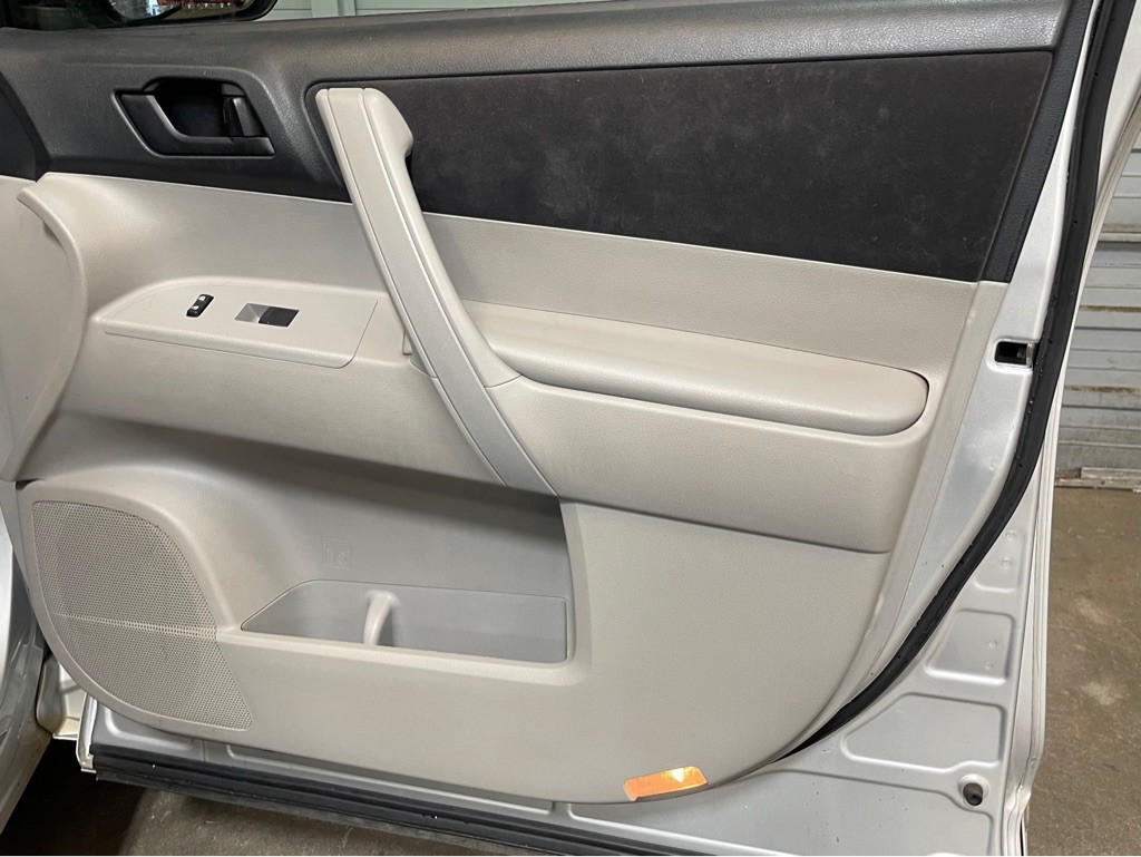 2008 Toyota Highlander Image 16