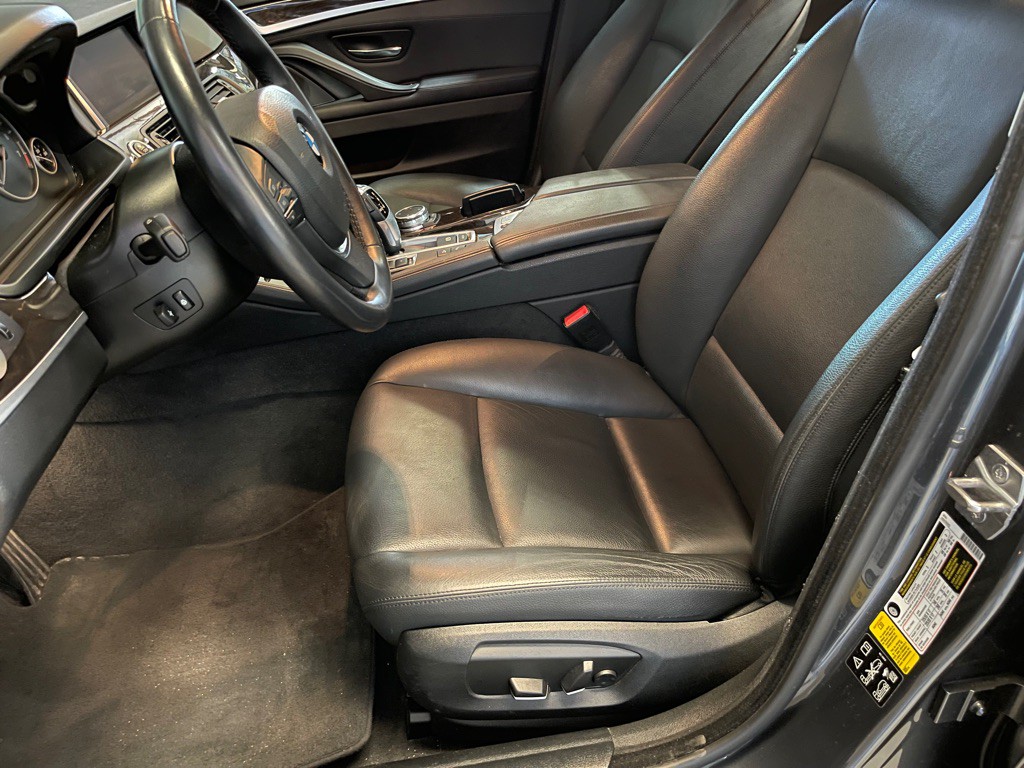 2015 BMW 5 Series Image 10