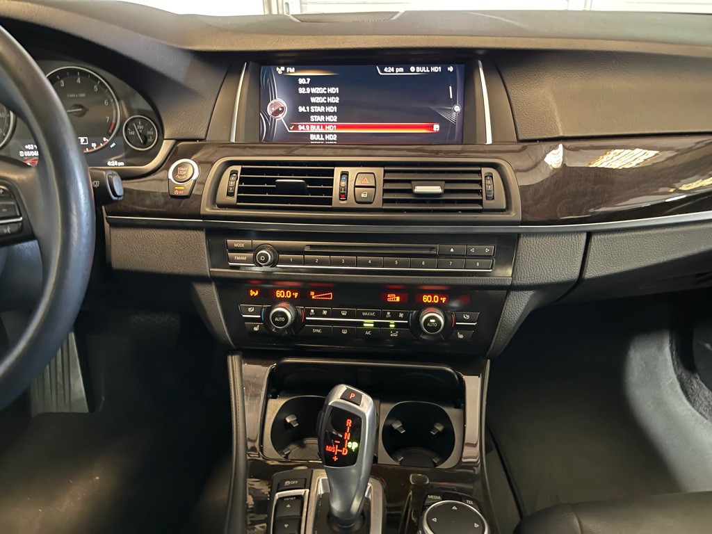 2015 BMW 5 Series Image 13