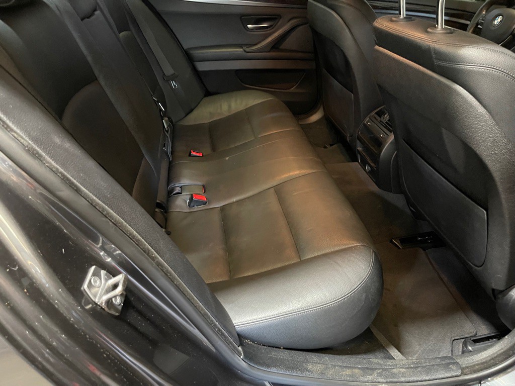 2015 BMW 5 Series Image 19