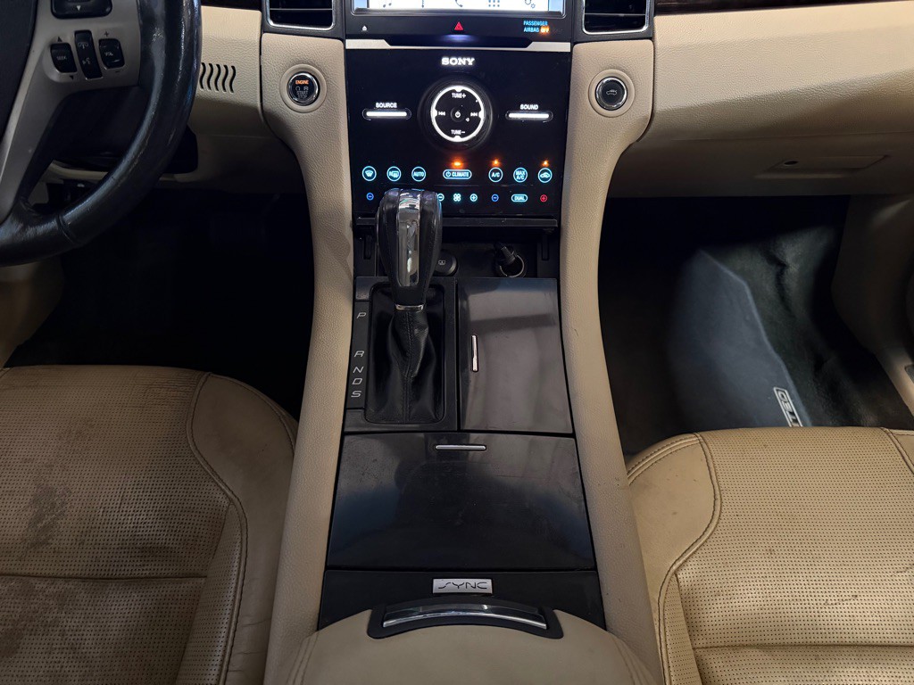 2016 Ford Taurus Image 14
