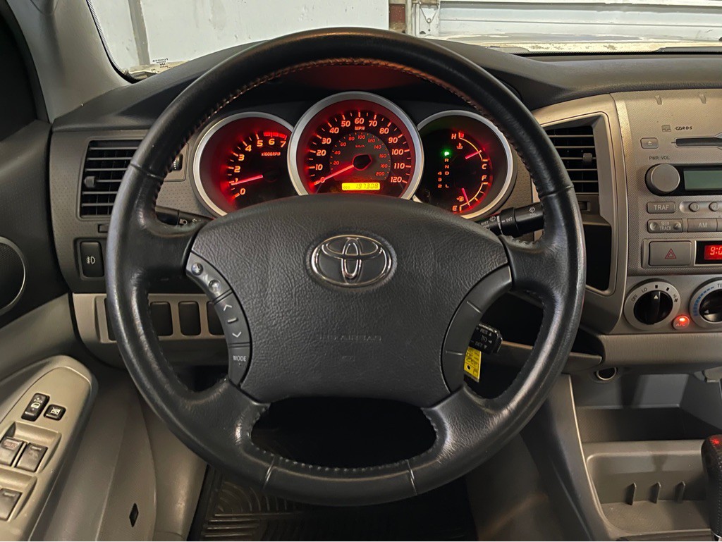2006 Toyota Tacoma Image 12