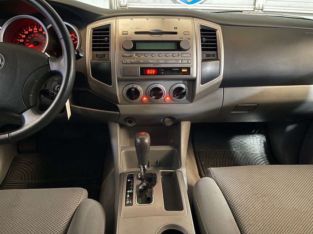 2006 Toyota Tacoma Image 13