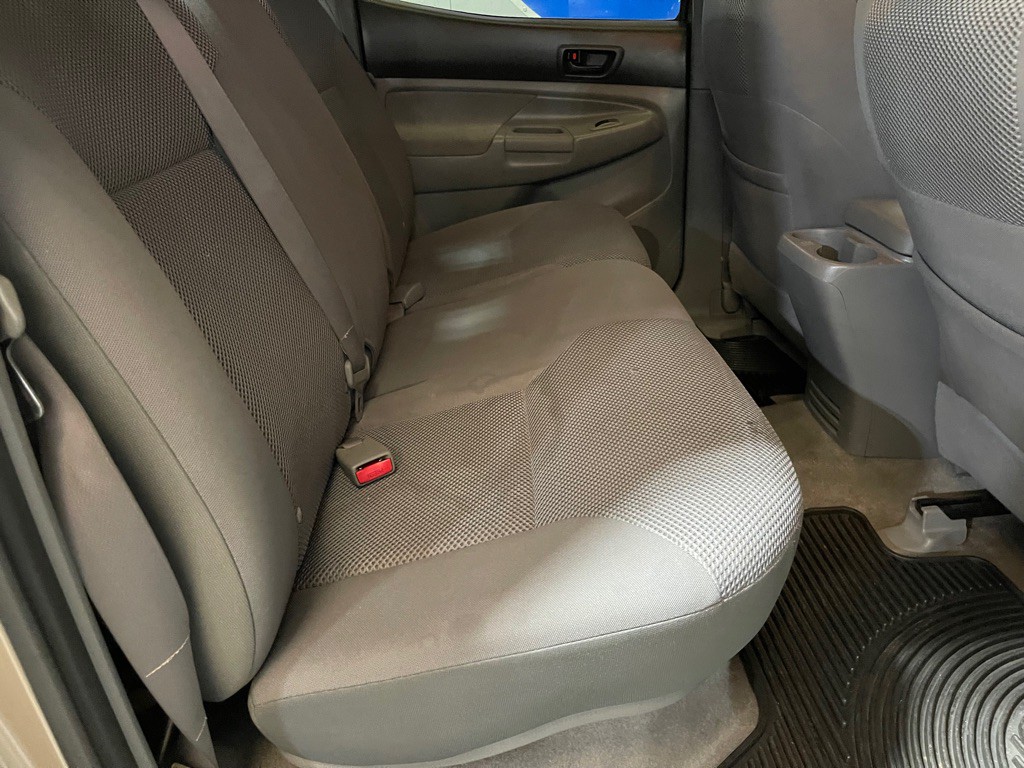 2006 Toyota Tacoma Image 19
