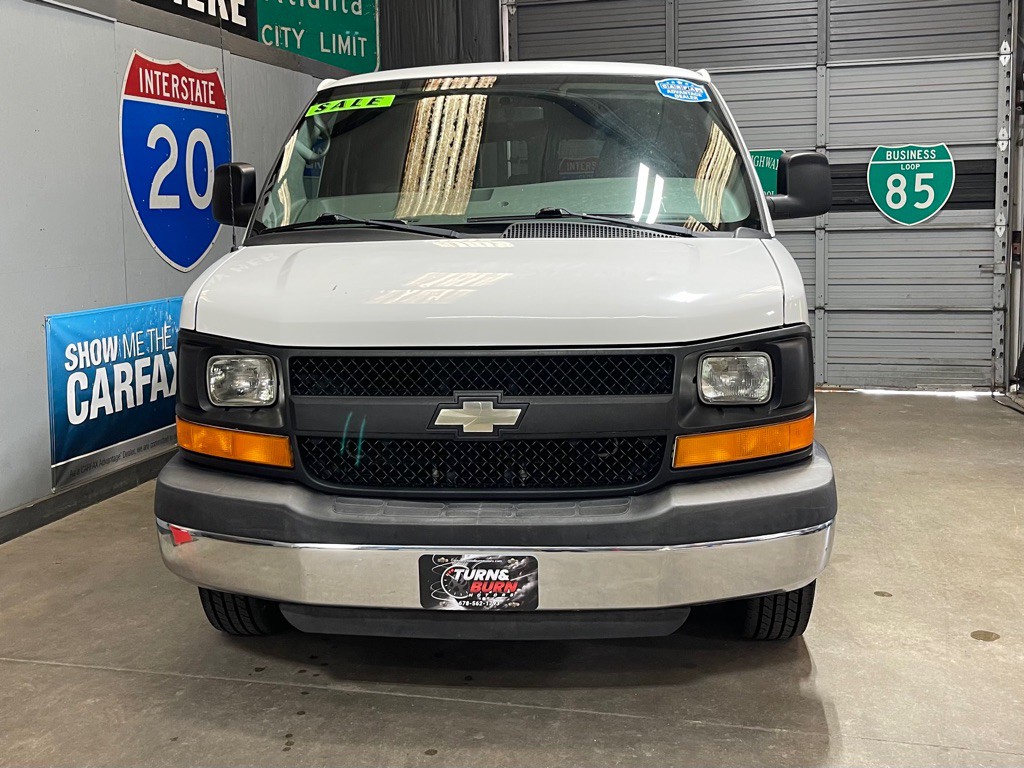 2013 Chevrolet Express Image 2