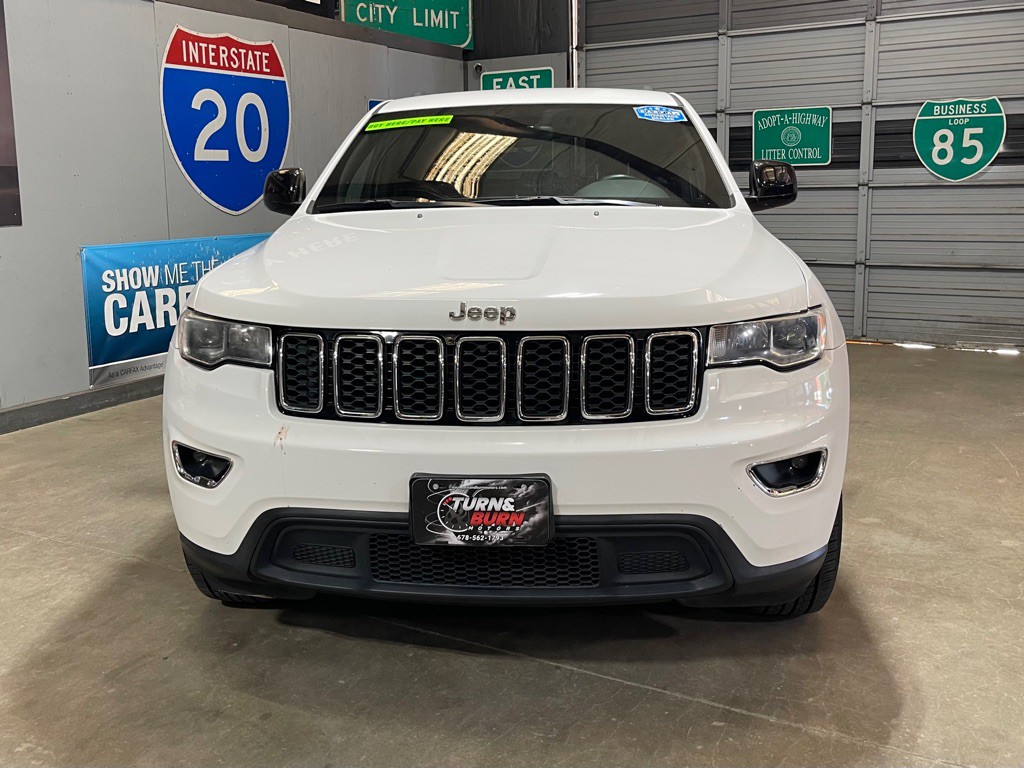 2017 Jeep Grand Cherokee Image 2